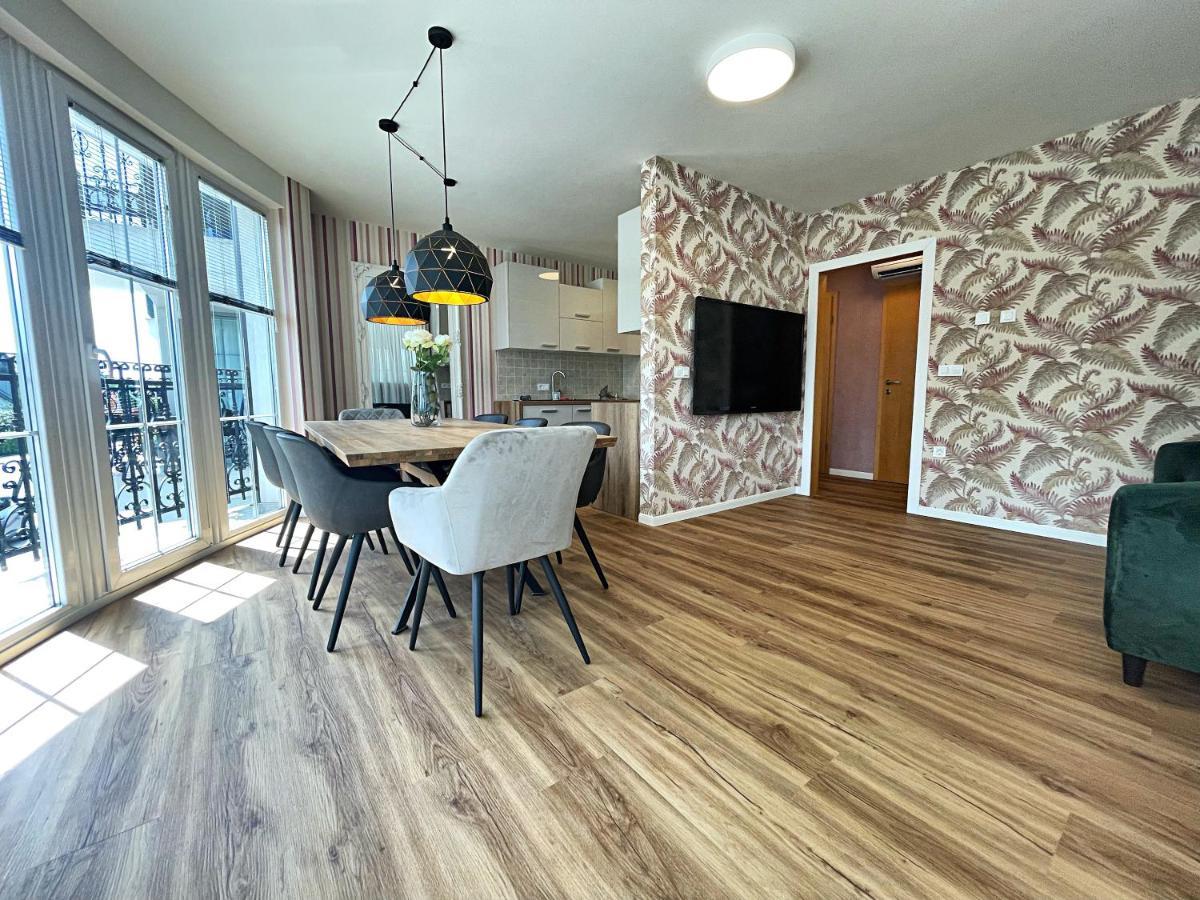 Vila Urbana Luxury Apartments 勒什 外观 照片