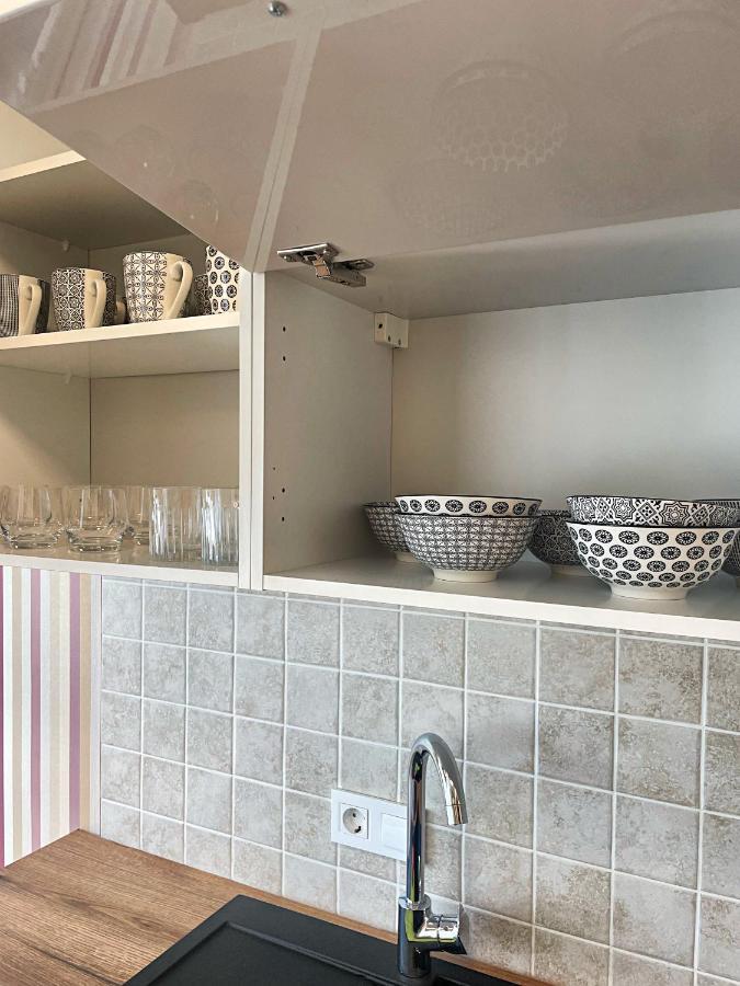 Vila Urbana Luxury Apartments 勒什 外观 照片